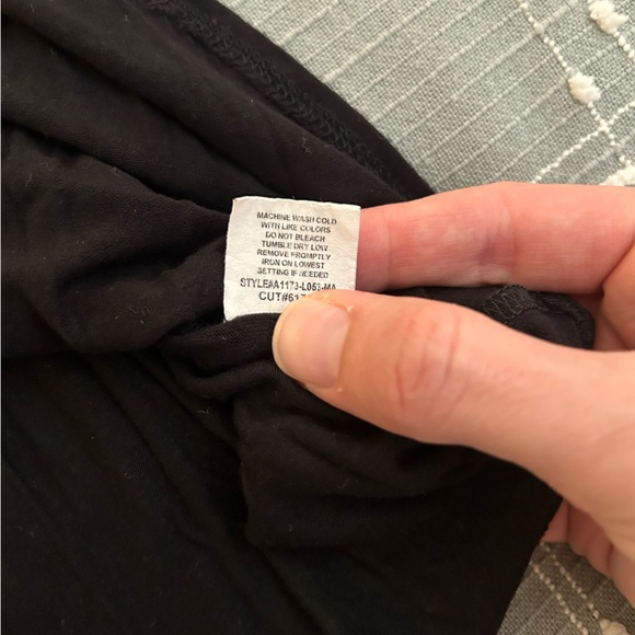 Kim and Cami Floral Embroidered Black pink Top size S - Picture 7 of 8